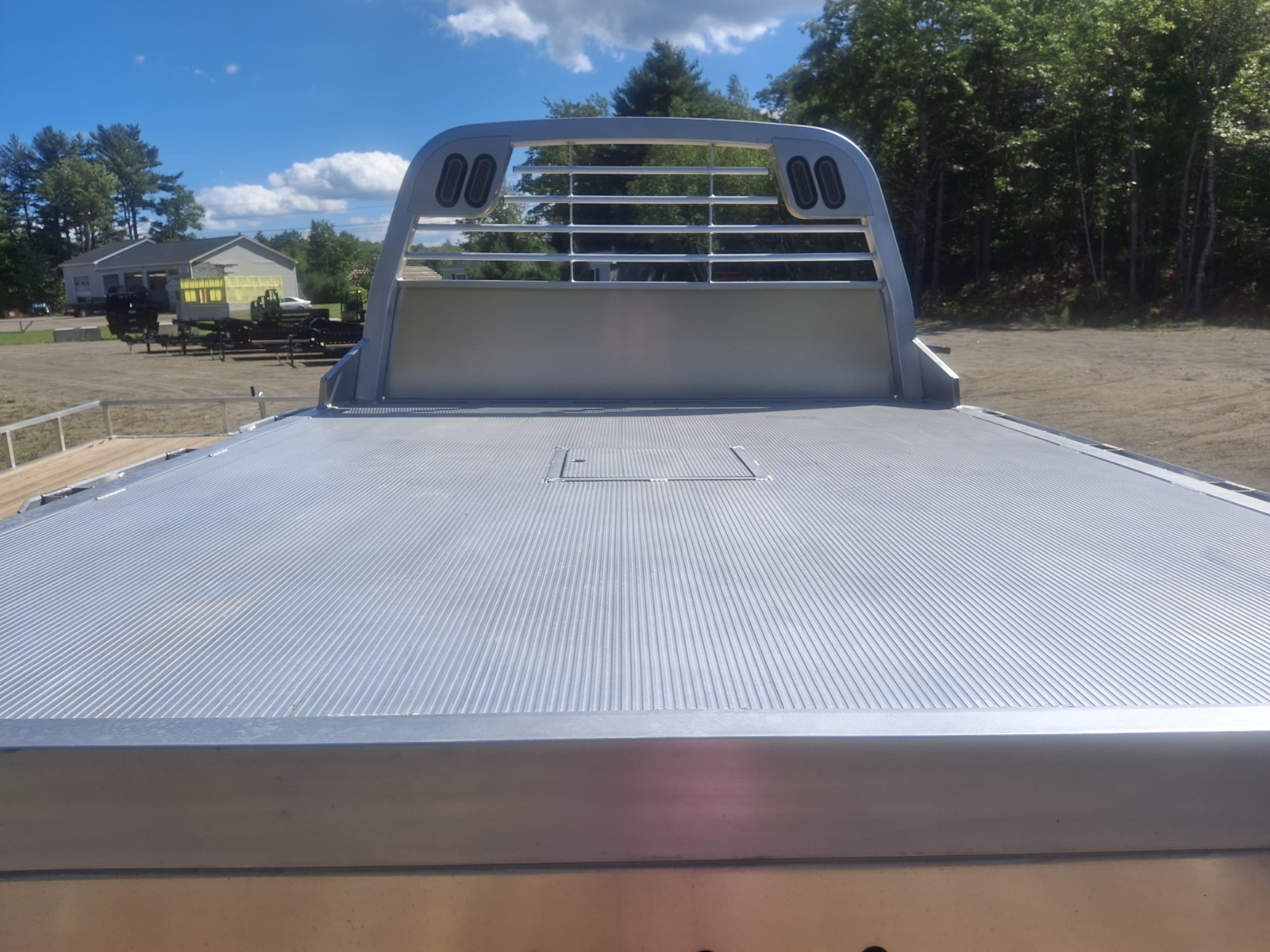 2026 CM Truck Beds AL SK Aluminum Skirted Body Truck