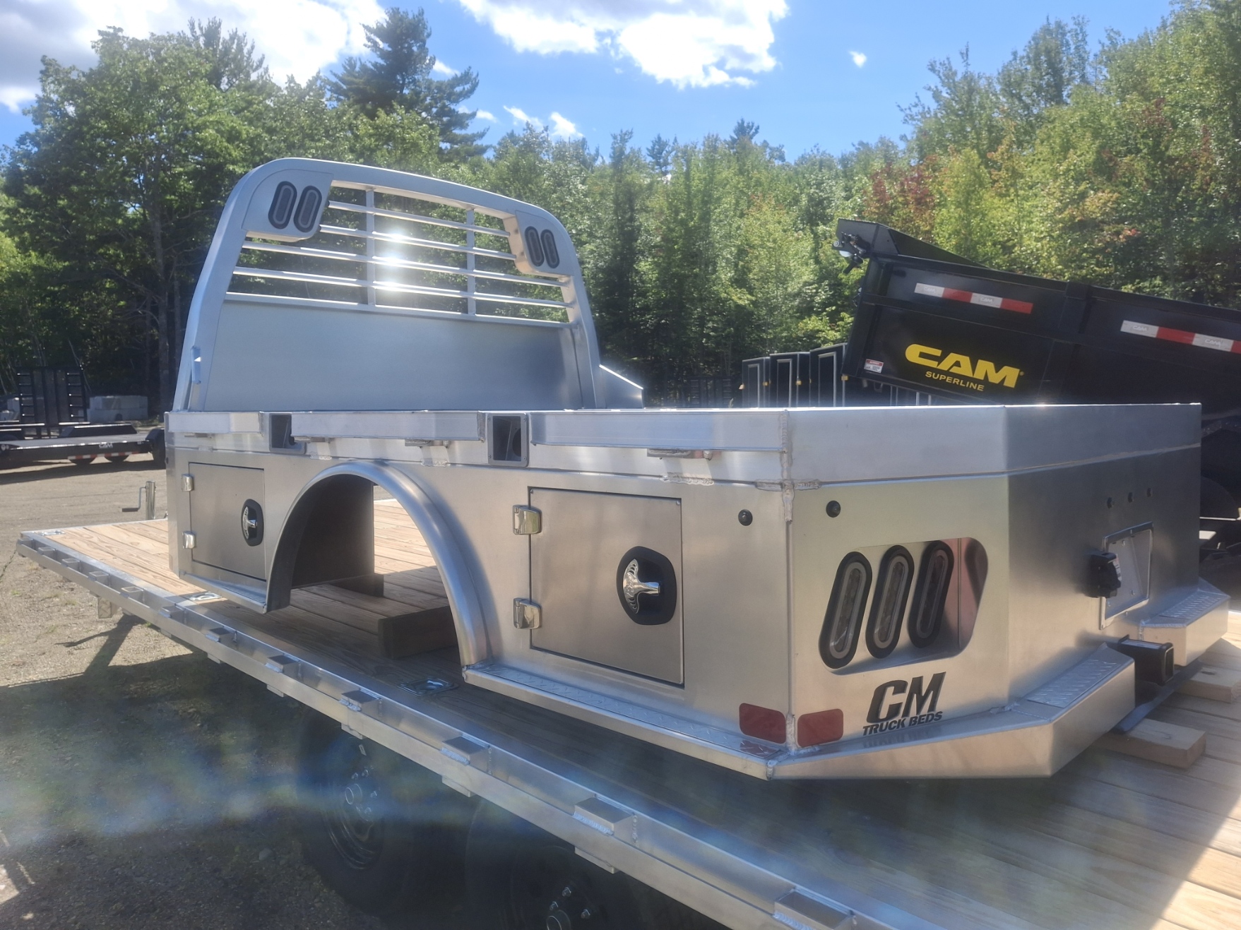 2026 CM Truck Beds AL SK Aluminum Skirted Body Truck