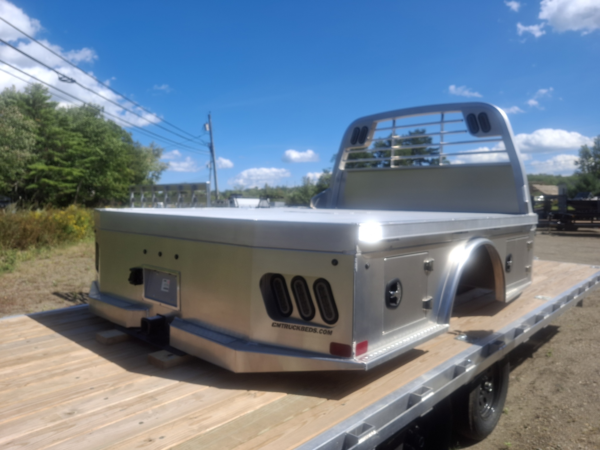 2026 CM Truck Beds AL SK Aluminum Skirted Body Truck